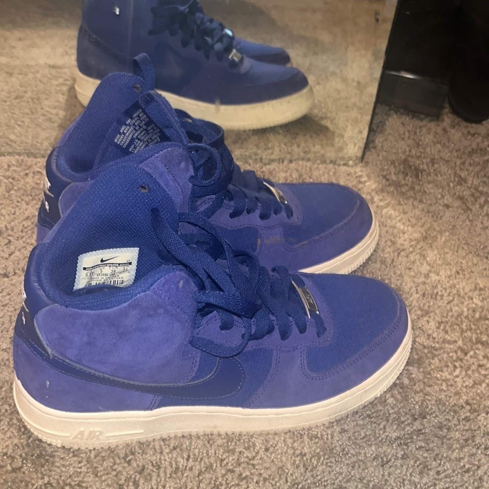 Nike Air Force 1 royal blue high top. No stains.